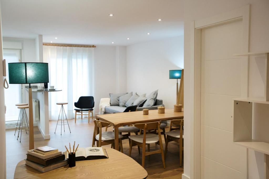 Apartamentos tiu Enrique 4 Piso Onís Exterior foto